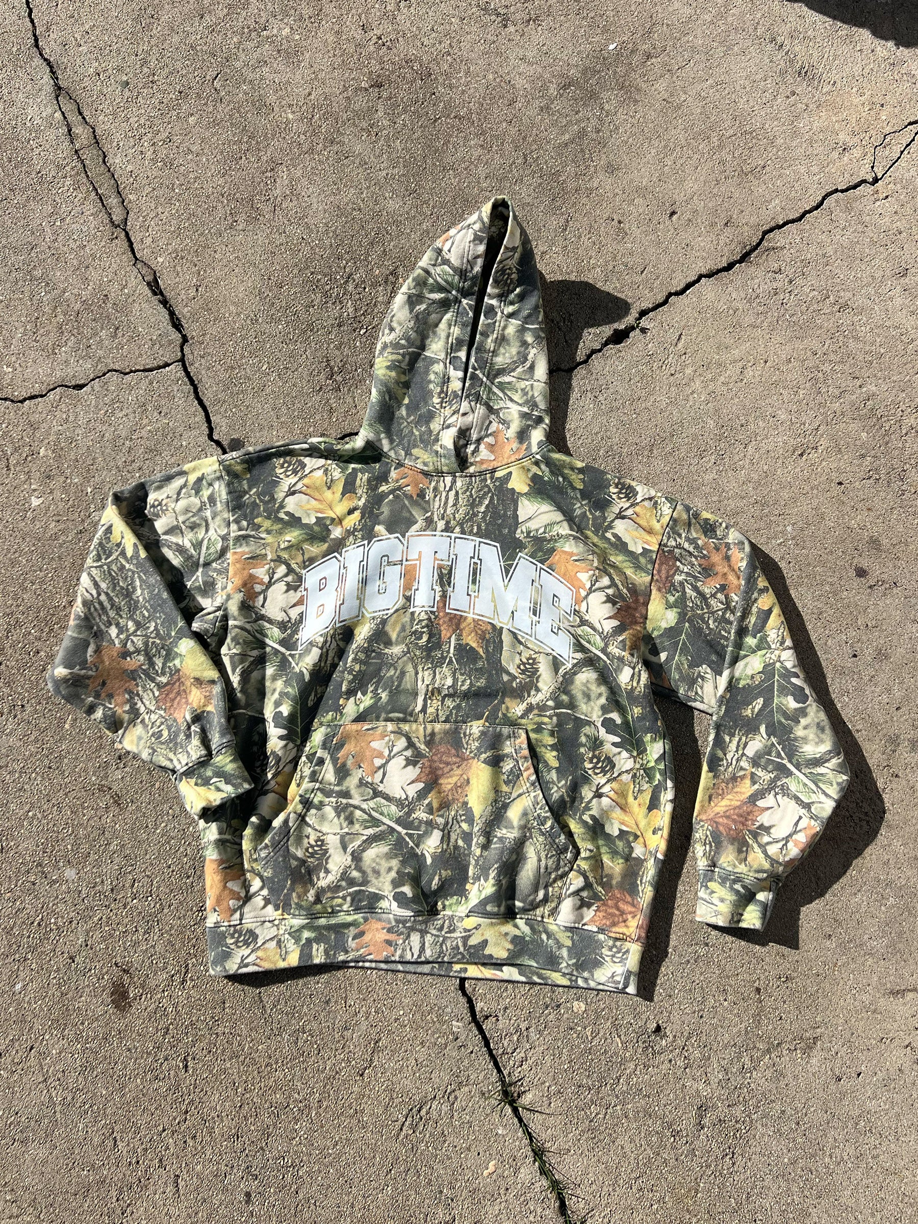 BIGTIME VARSITY HOODIE - Image 2
